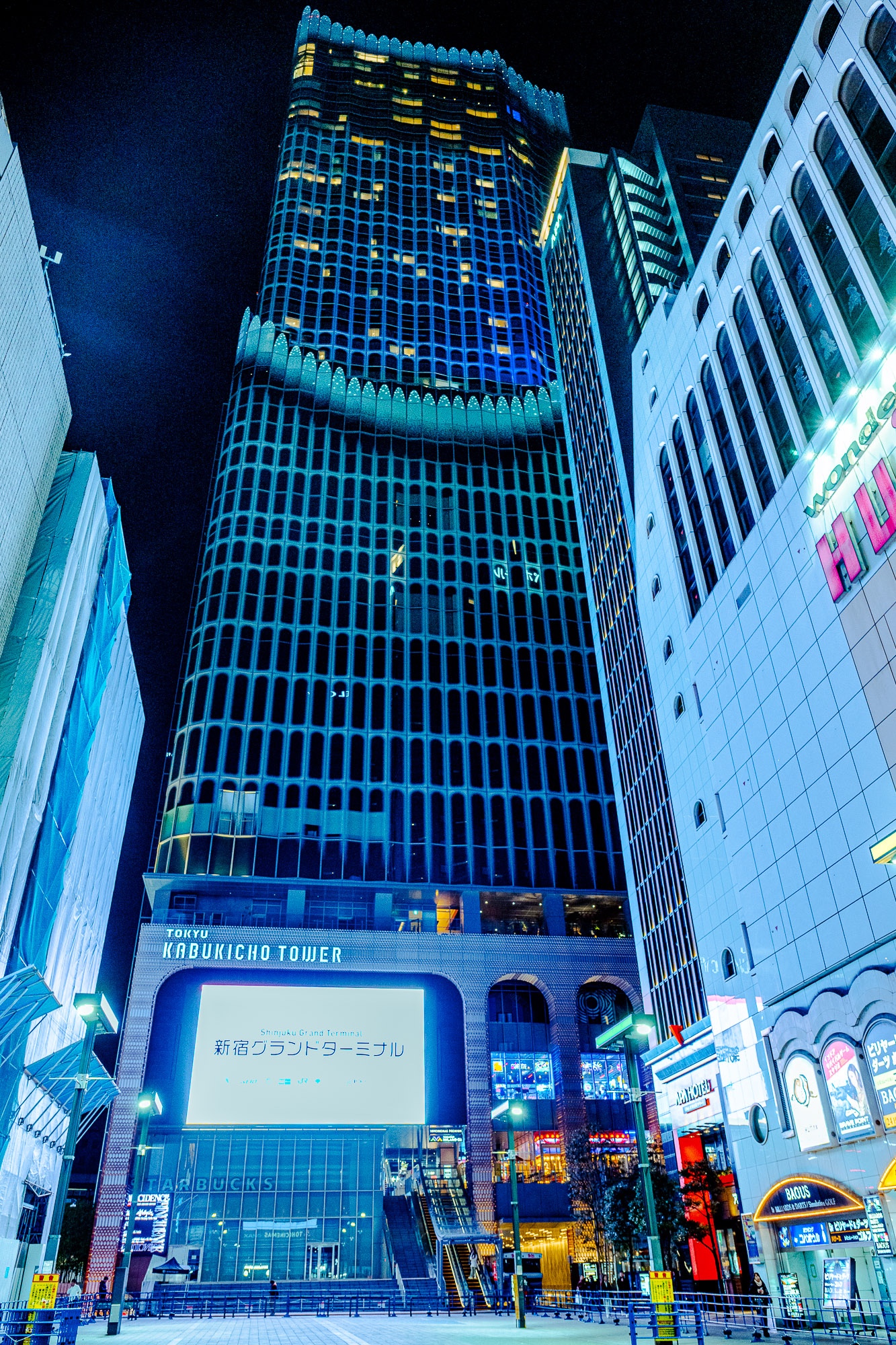 東急歌舞伎町タワー