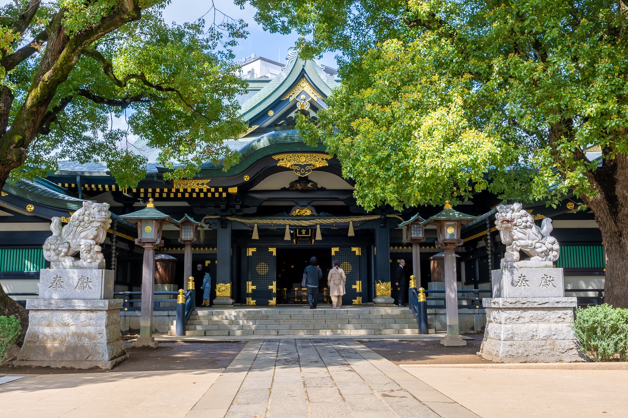 穴八幡宮